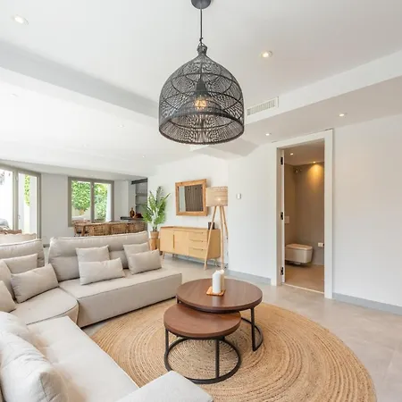 Casa Belle Luxury Side マルベーリャ