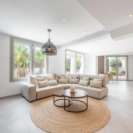 Casa Belle Luxury Side Semesterbostad *