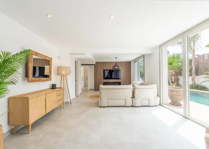 Casa Belle Luxury Side マルベーリャ