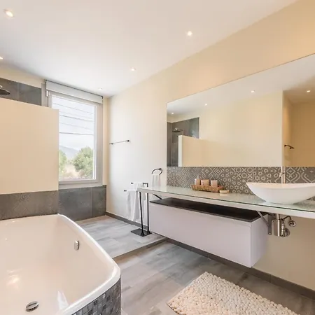 Casa Belle Luxury Side Semesterbostad *