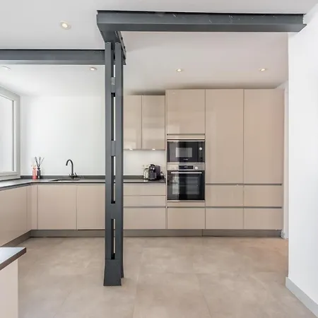 Casa Belle Luxury Side