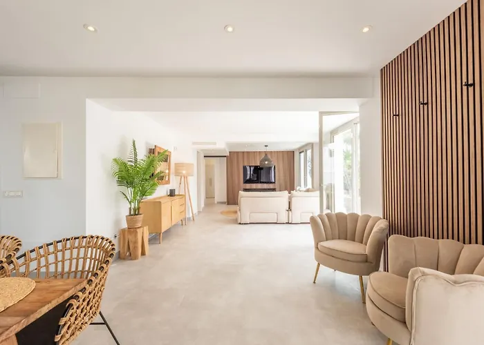 Casa Belle Luxury Side *