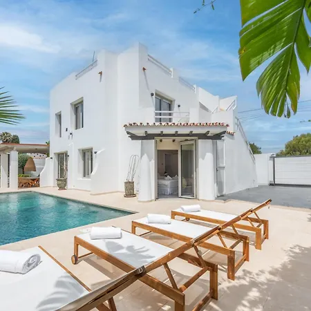 Casa Belle Luxury Side